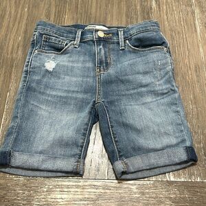 Levi’s signature Gold Bermuda kids shirts